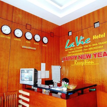 Lavie Hotel Nha Trang Bagian luar foto