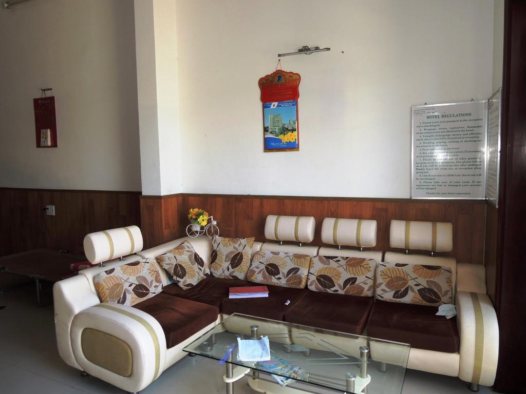 Lavie Hotel Nha Trang Bagian luar foto