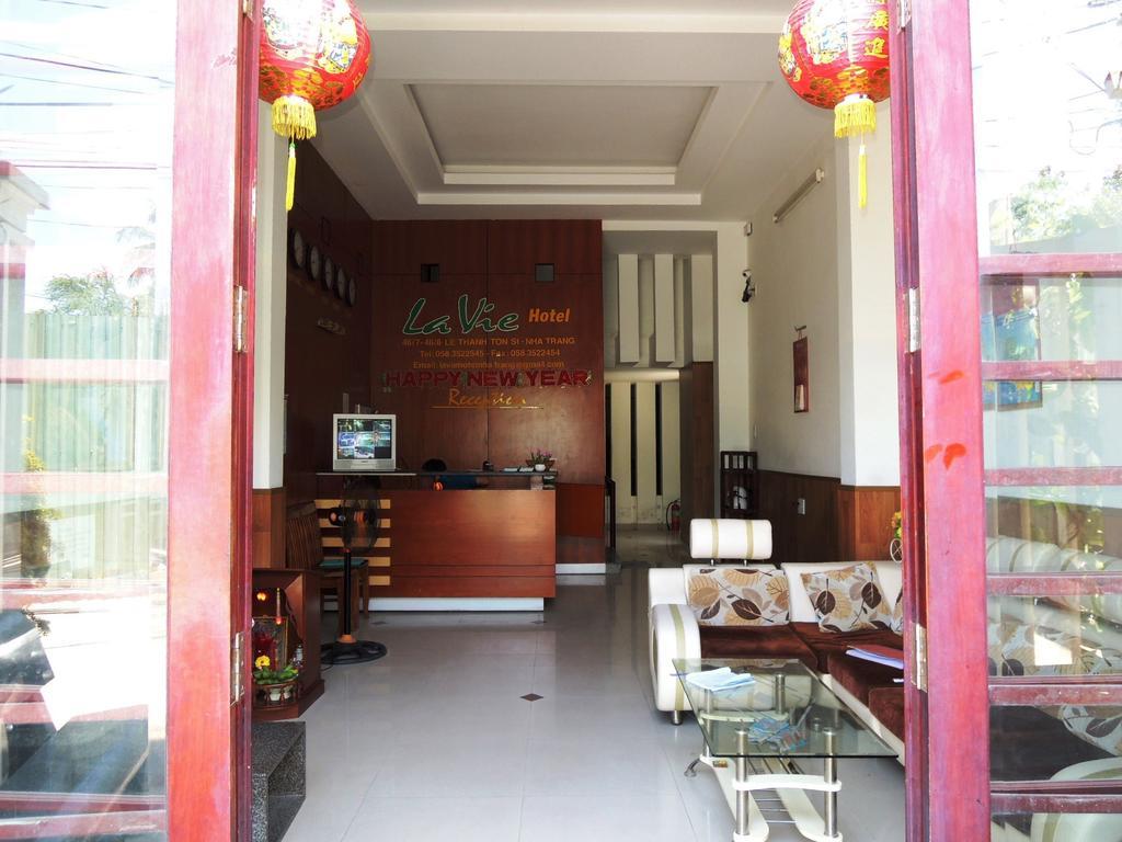 Lavie Hotel Nha Trang Bagian luar foto